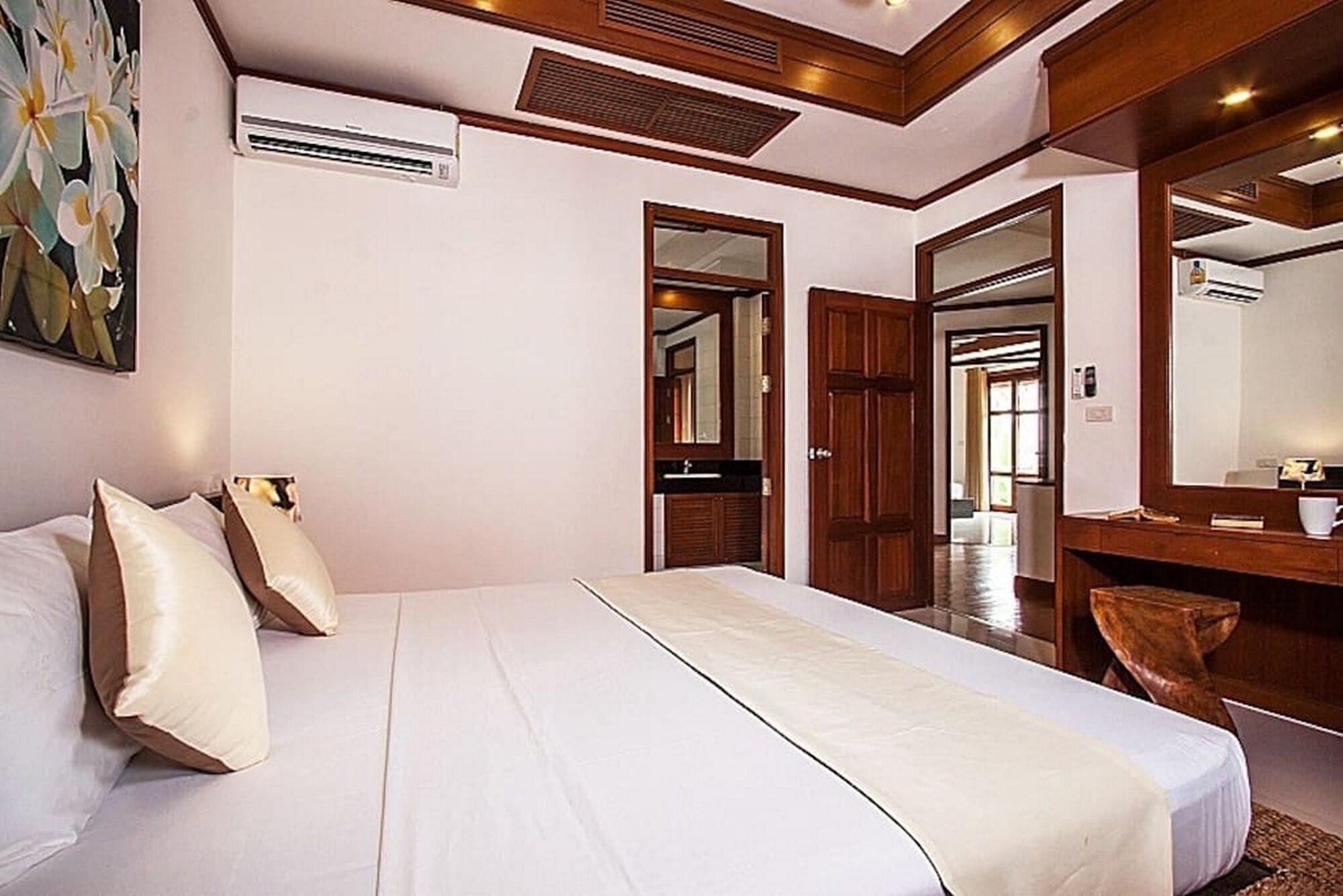 Nb Villa Sienna Бофут Екстериор снимка