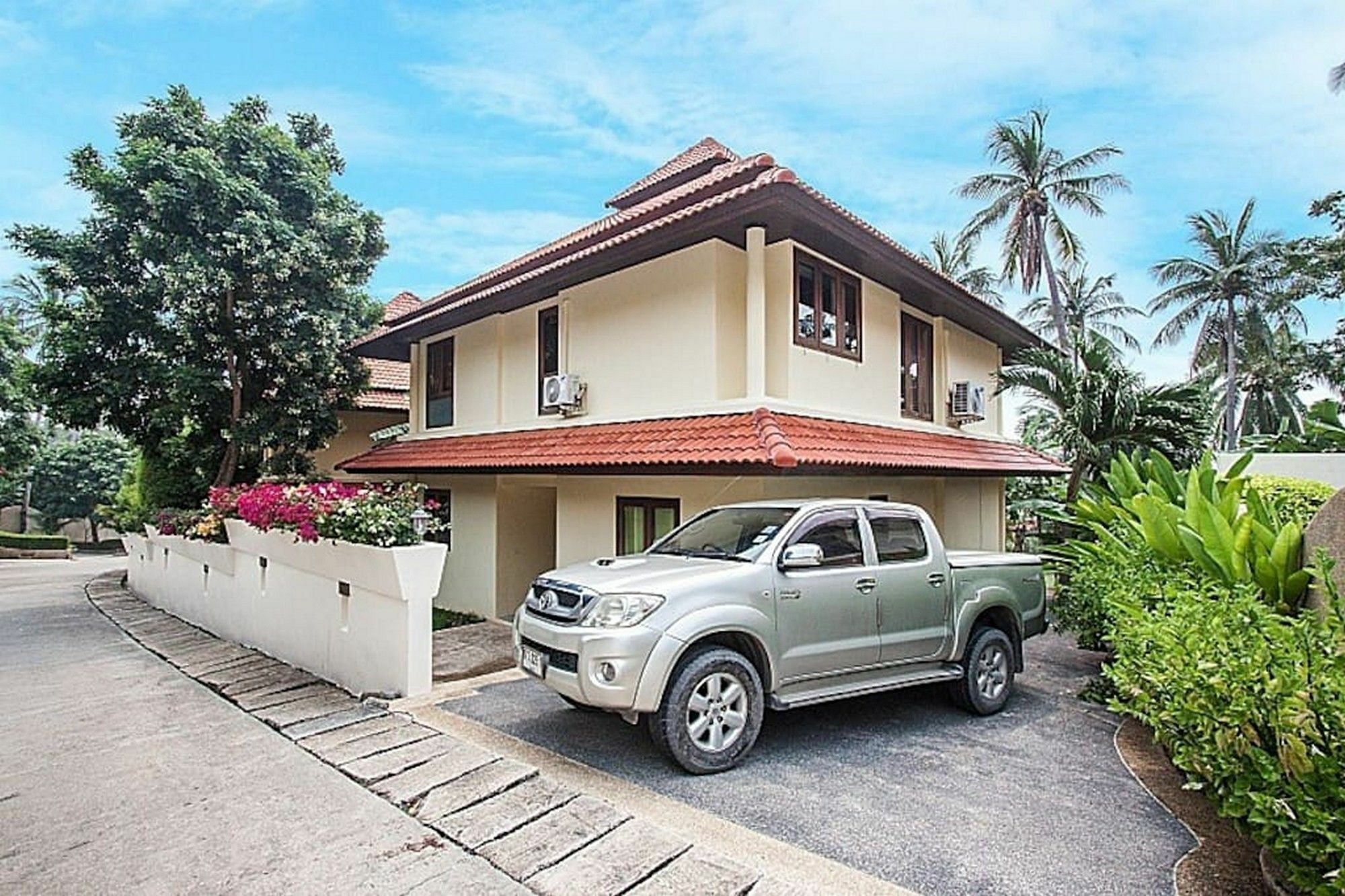 Nb Villa Sienna Бофут Екстериор снимка